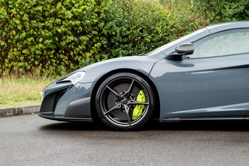 McLaren 675LT 3.8T V8 SSG Coupe