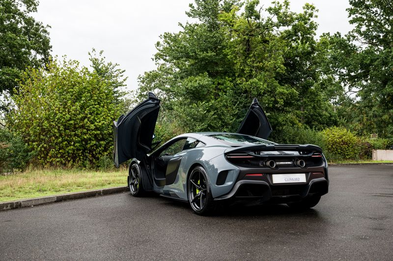 McLaren 675LT 3.8T V8 SSG Coupe