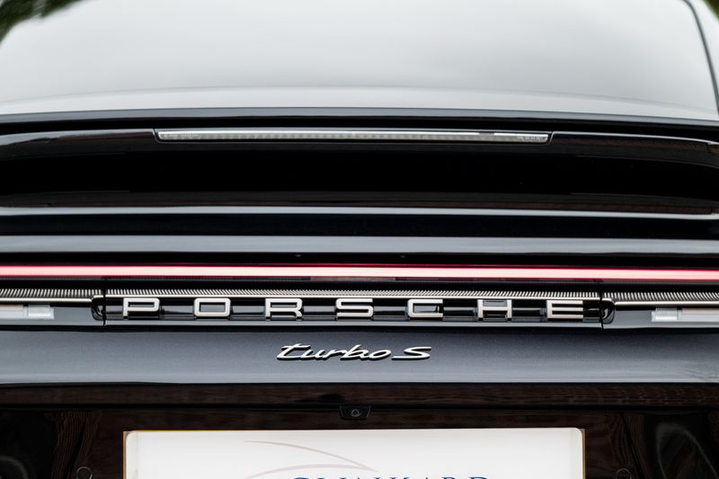 Porsche 911 (992.2) 3.6 T-Hybrid Turbo S PDK 4WD