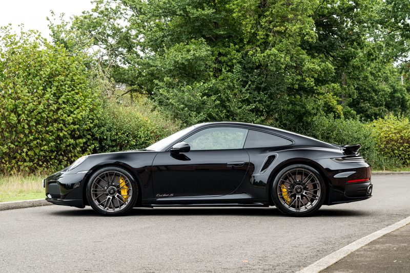 Porsche 911 (992.2) 3.6 T-Hybrid Turbo S PDK 4WD
