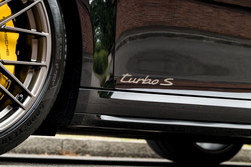 Porsche 911 (992.2) 3.6 T-Hybrid Turbo S PDK 4WD