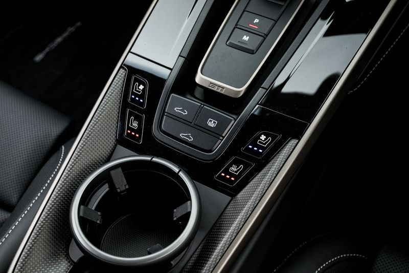 Porsche 911 (992.2) 3.6 T-Hybrid Turbo S PDK 4WD