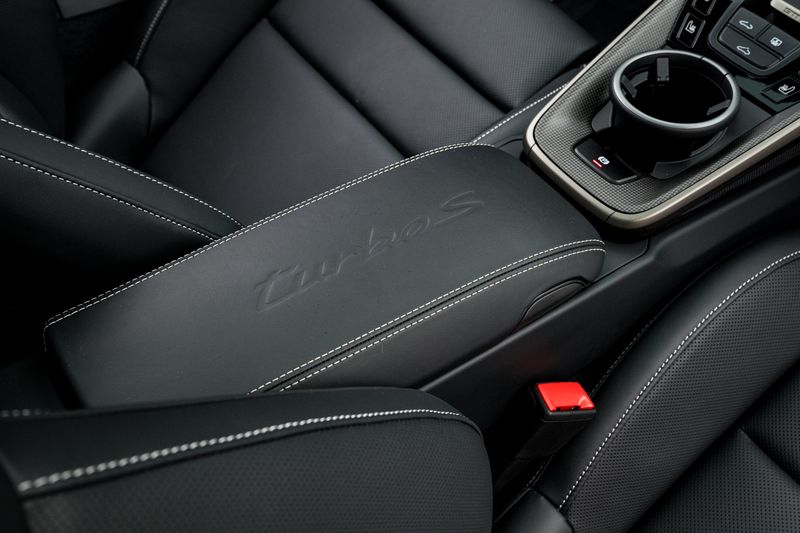 Porsche 911 (992.2) 3.6 T-Hybrid Turbo S PDK 4WD