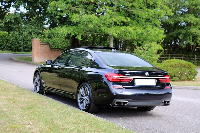 BMW M760iL X Drive V12