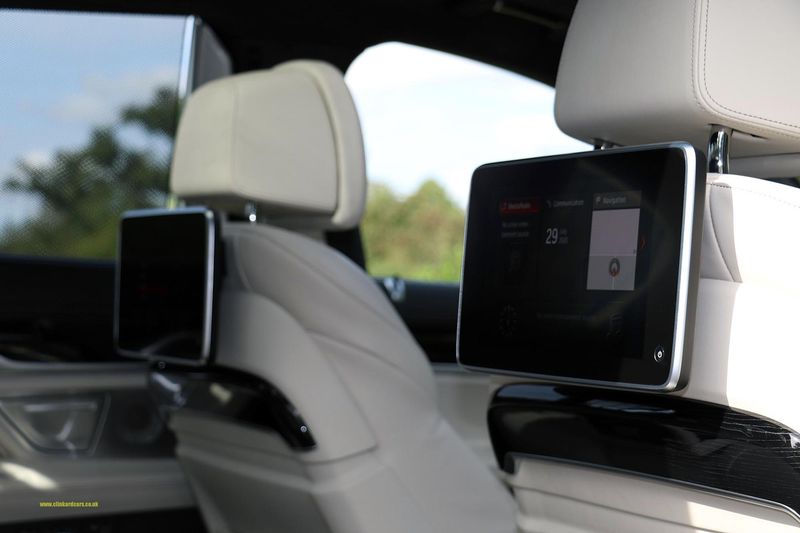 BMW M760iL X Drive V12