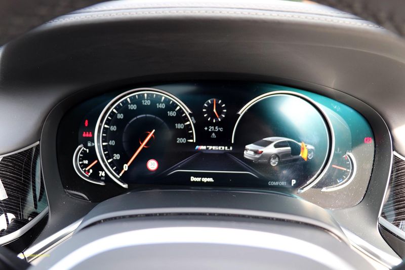 BMW M760iL X Drive V12