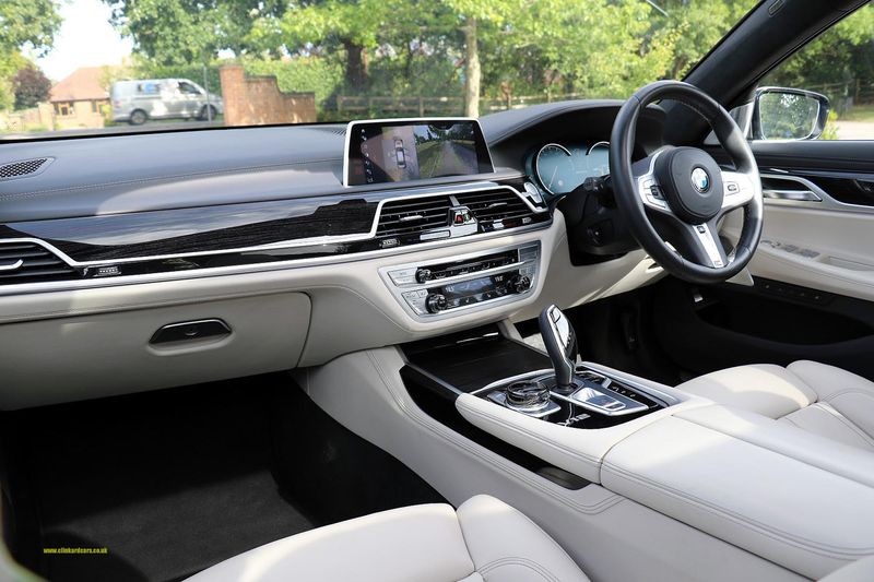 BMW M760iL X Drive V12