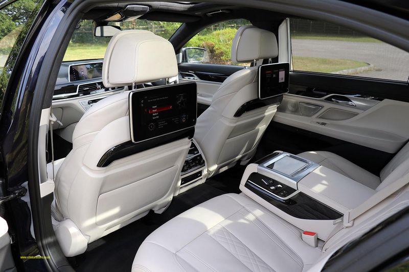 BMW M760iL X Drive V12