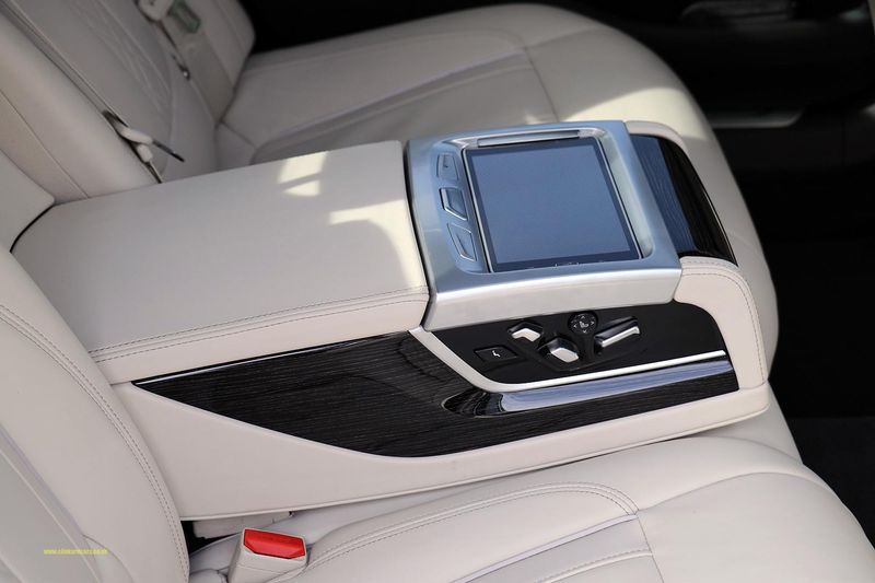 BMW M760iL X Drive V12