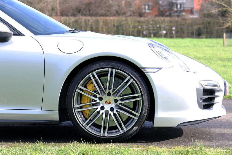 Porsche 991 Turbo S Coupe PDK