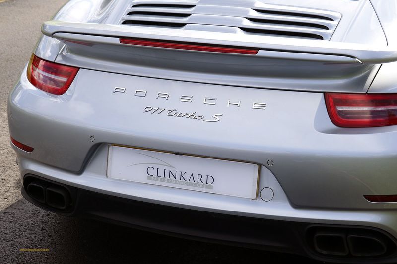 Porsche 991 Turbo S Coupe PDK