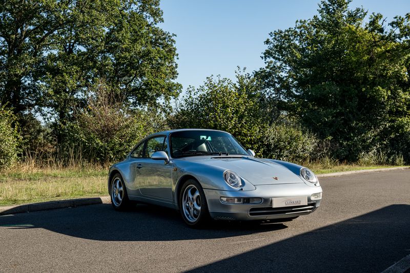 Porsche 911 (993) 3.6 Carrera 2 Coupe (Manual)