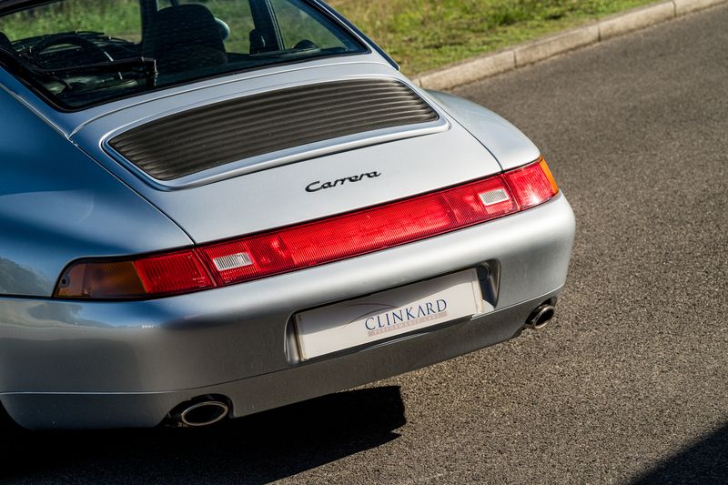 Porsche 911 (993) 3.6 Carrera 2 Coupe (Manual)