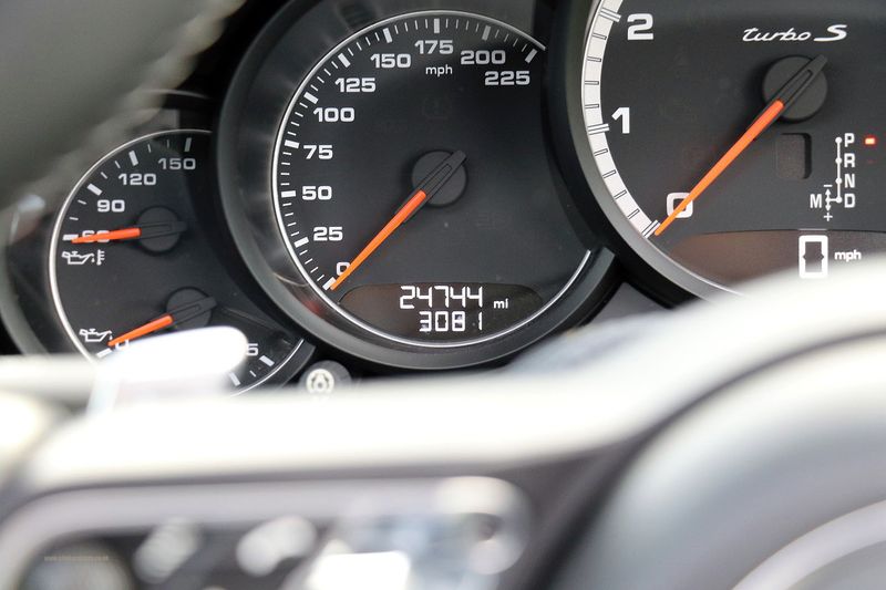 Porsche 991 Gen 2 Turbo S Coupe