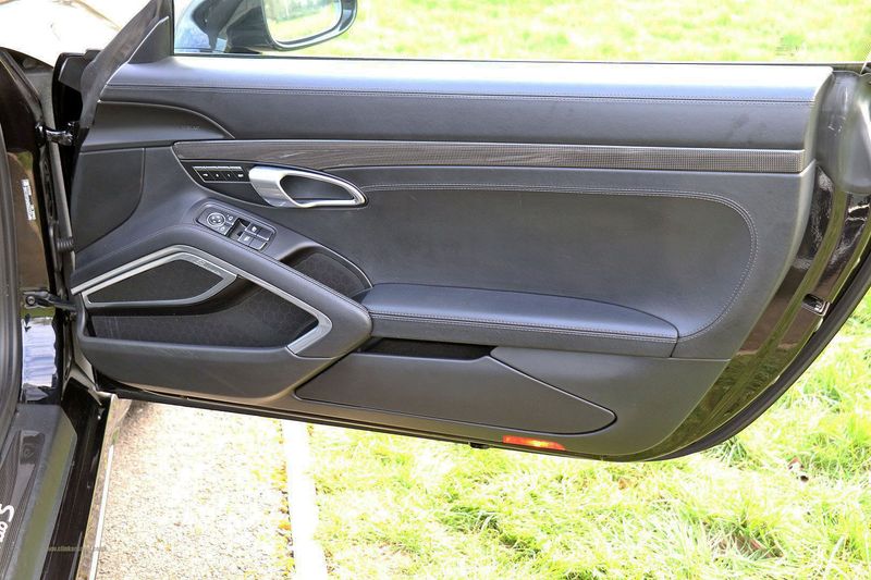 Porsche 991 Gen 2 Turbo S Coupe