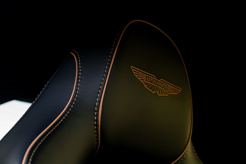 Aston Martin Vantage Coupe