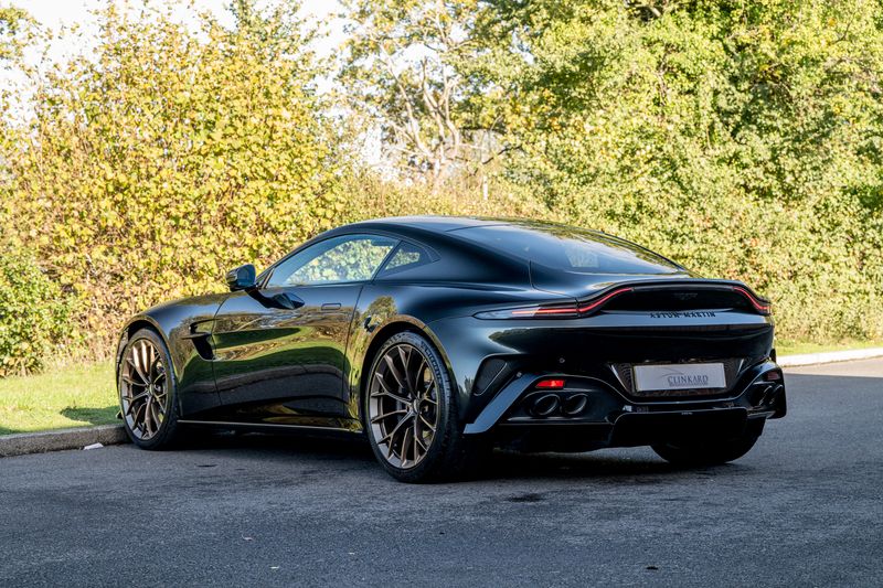 Aston Martin Vantage Coupe