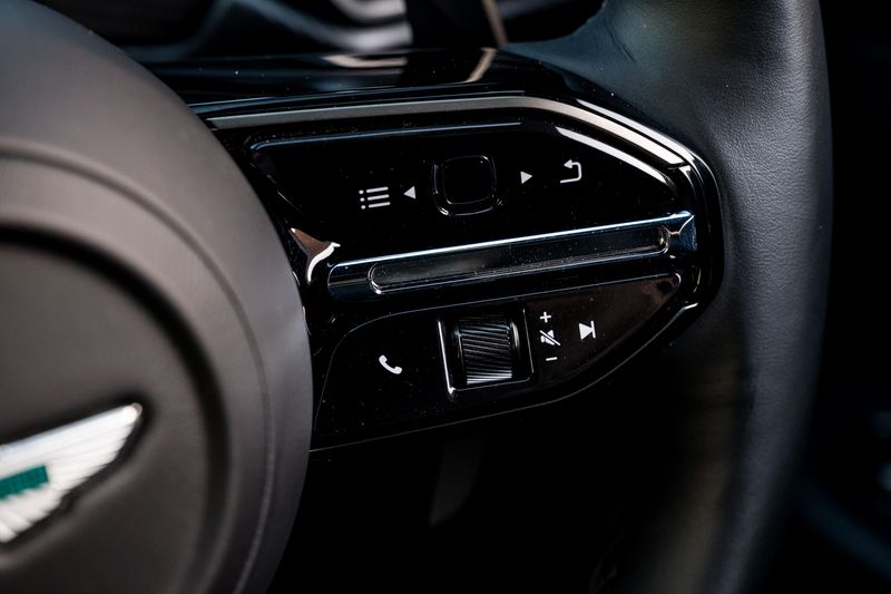 Aston Martin Vantage Coupe