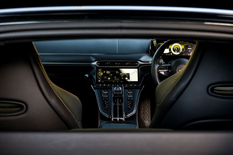 Aston Martin Vantage Coupe