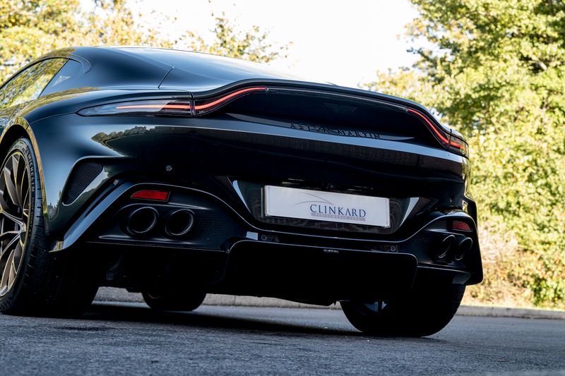 Aston Martin Vantage Coupe