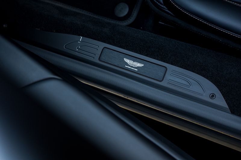 Aston Martin Vantage Coupe
