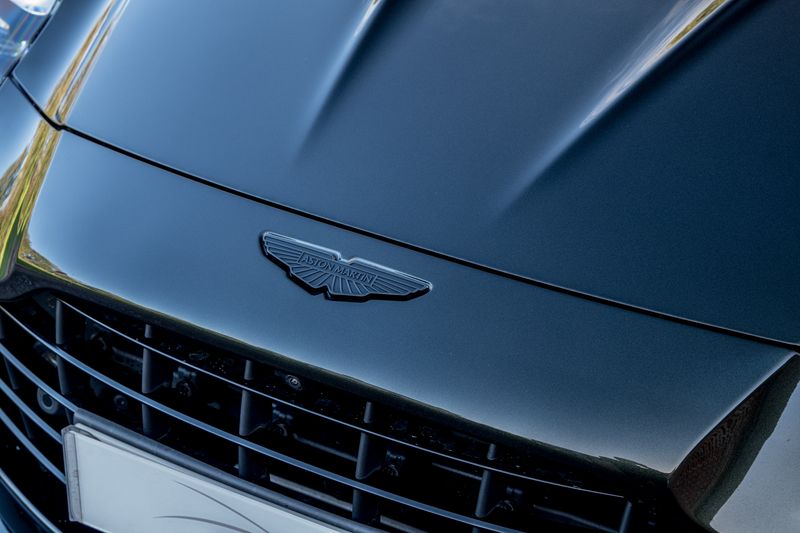 Aston Martin Vantage Coupe