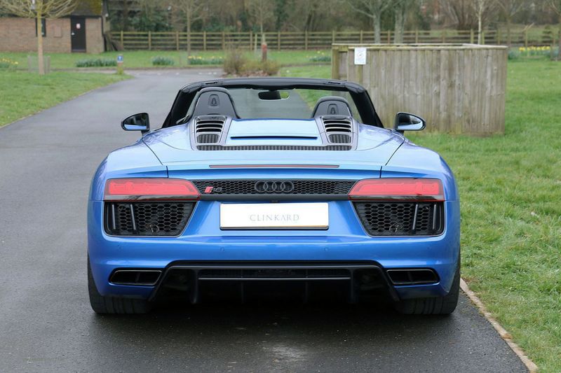 Audi R8 V10 Spyder