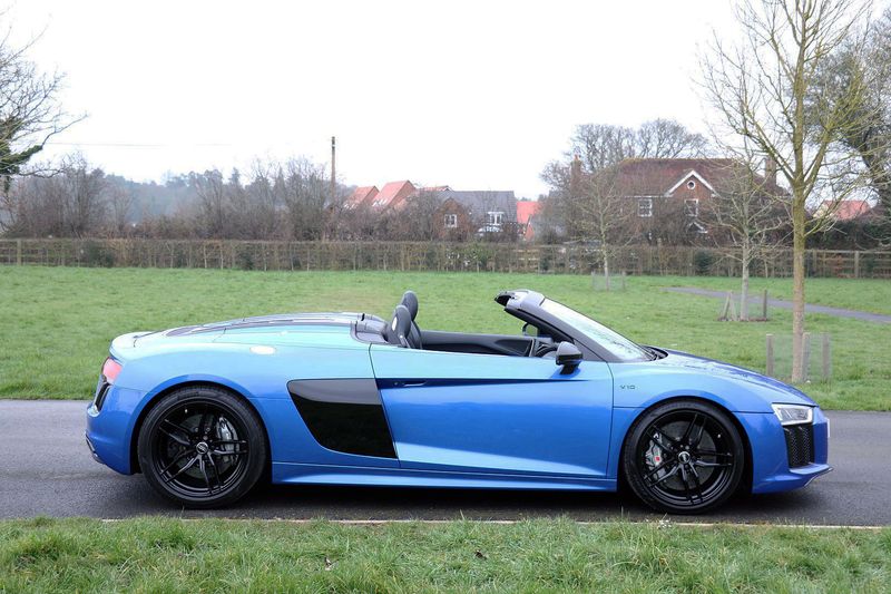 Audi R8 V10 Spyder