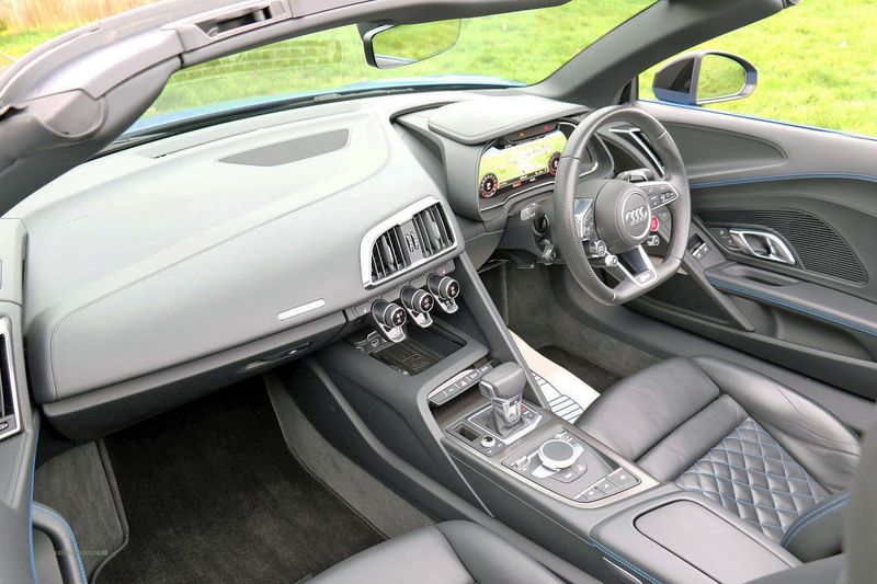 Audi R8 V10 Spyder
