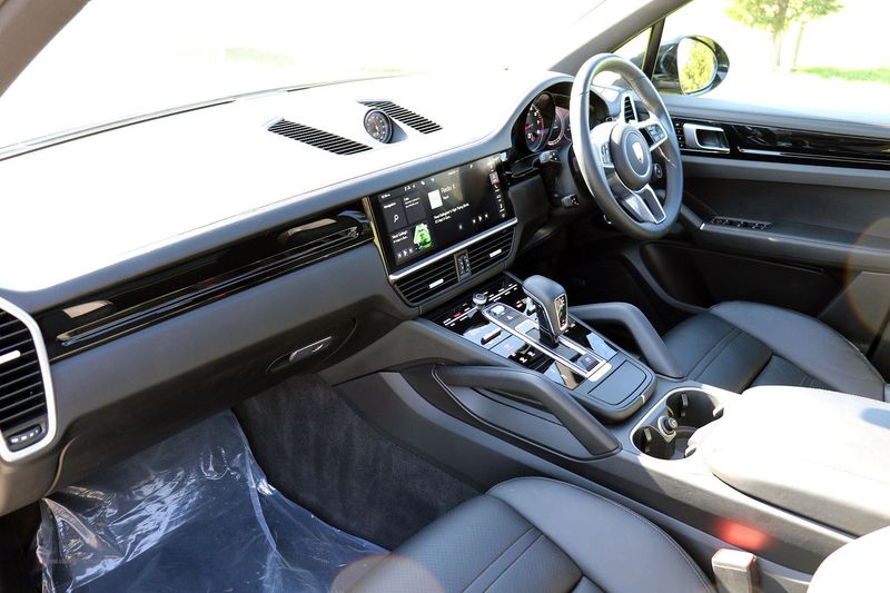 Porsche Cayenne V6 2.9 Auto