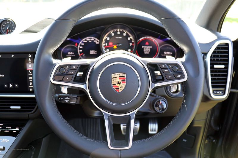 Porsche Cayenne V6 2.9 Auto