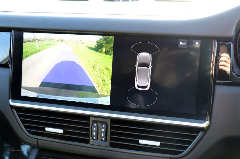 Porsche Cayenne V6 2.9 Auto