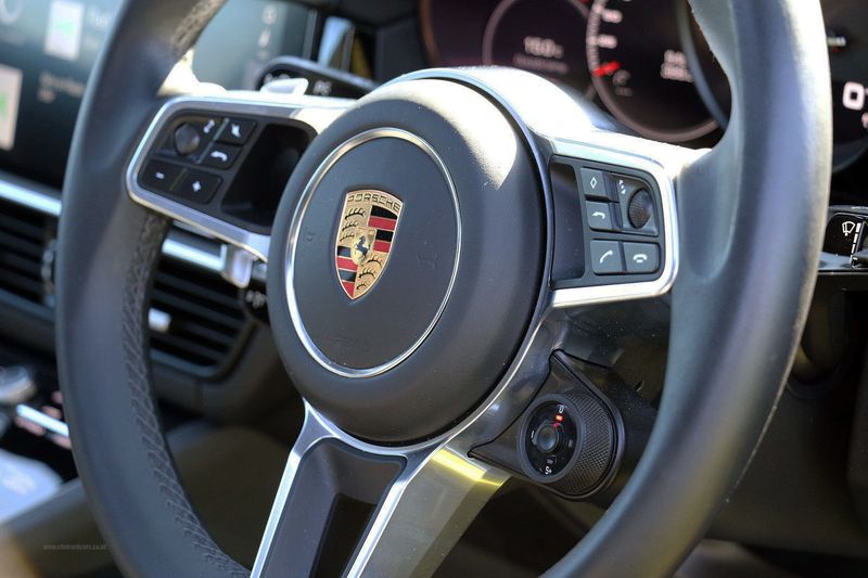 Porsche Cayenne V6 2.9 Auto