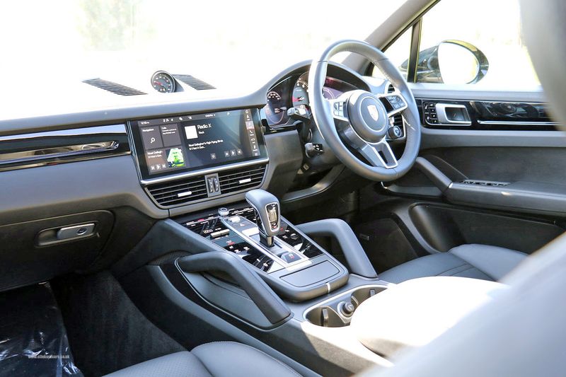 Porsche Cayenne V6 2.9 Auto