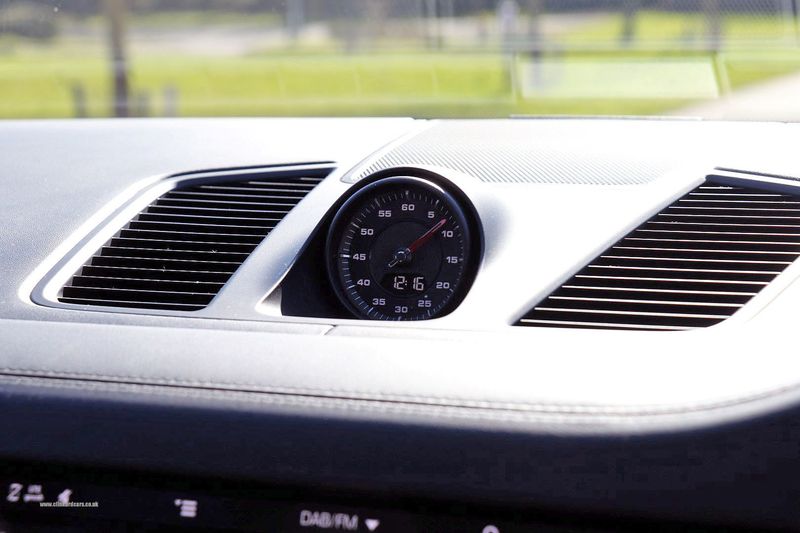 Porsche Cayenne V6 2.9 Auto