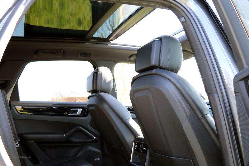 Porsche Cayenne V6 2.9 Auto