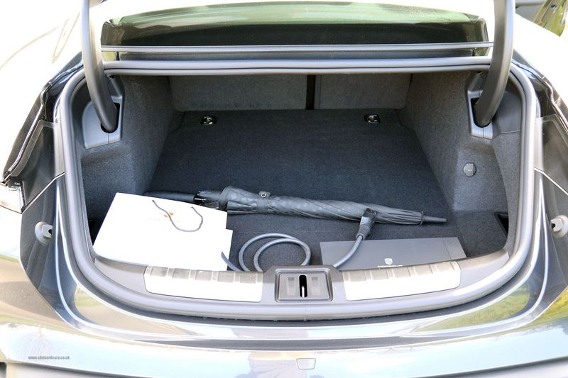 Porsche Taycan 4S VAT Qualifying