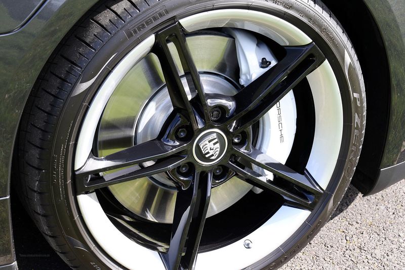 Porsche Taycan 4S VAT Qualifying