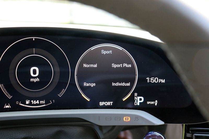 Porsche Taycan 4S VAT Qualifying