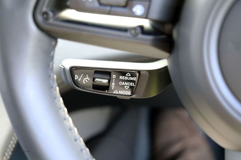 Porsche Taycan 4S VAT Qualifying