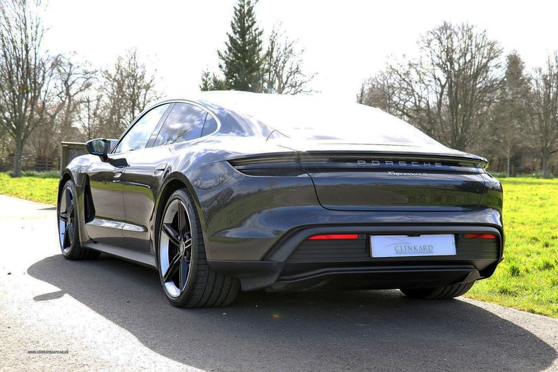 Porsche Taycan 4S VAT Qualifying