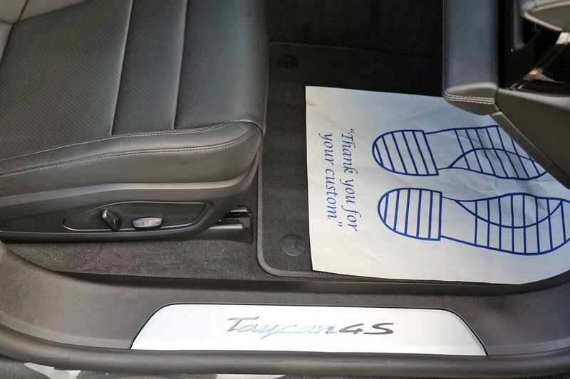 Porsche Taycan 4S VAT Qualifying