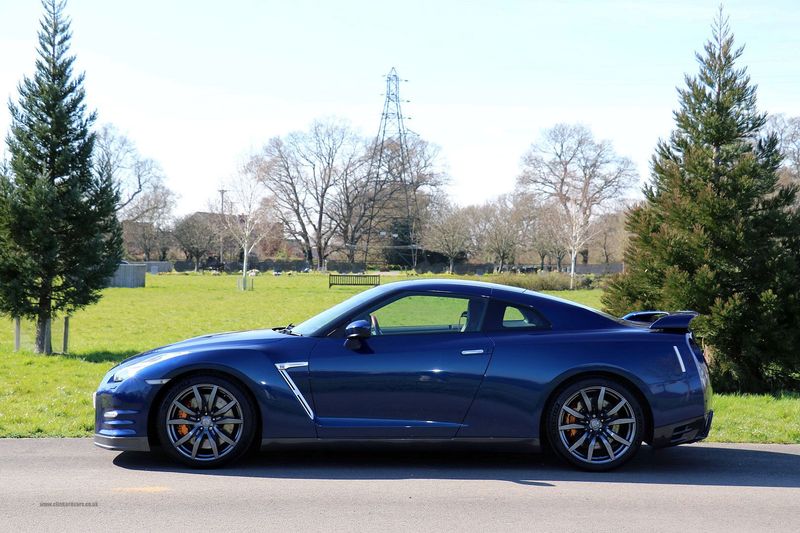 Nissan GT-R V6 Recaro Black Edition