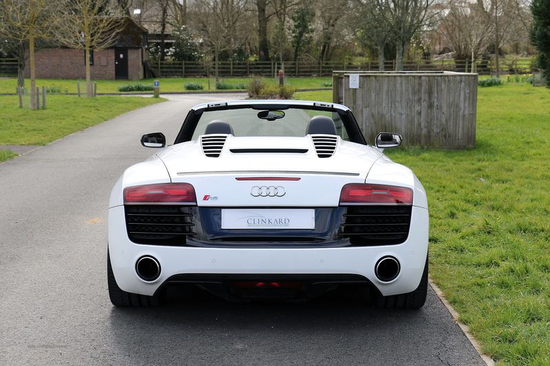 Audi R8 V10 Spyder STronic