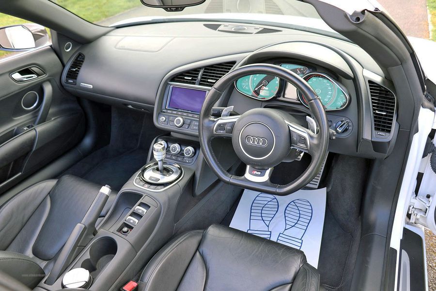 Audi R8 V10 Spyder STronic