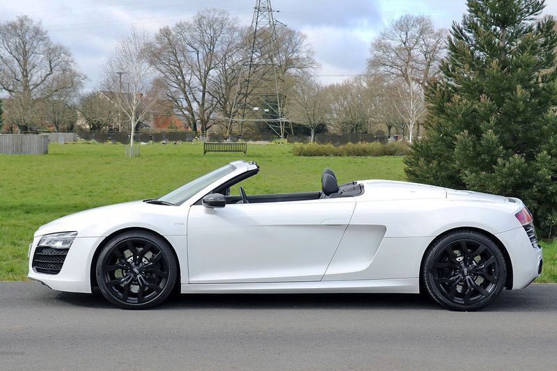 Audi R8 V10 Spyder STronic