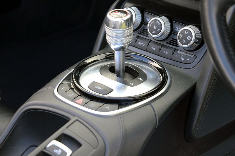 Audi R8 V10 Spyder STronic