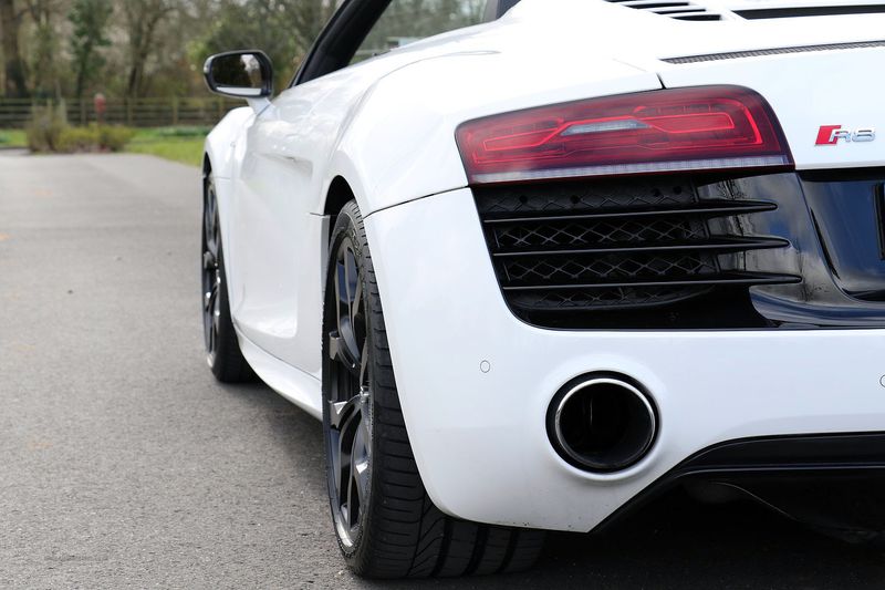 Audi R8 V10 Spyder STronic