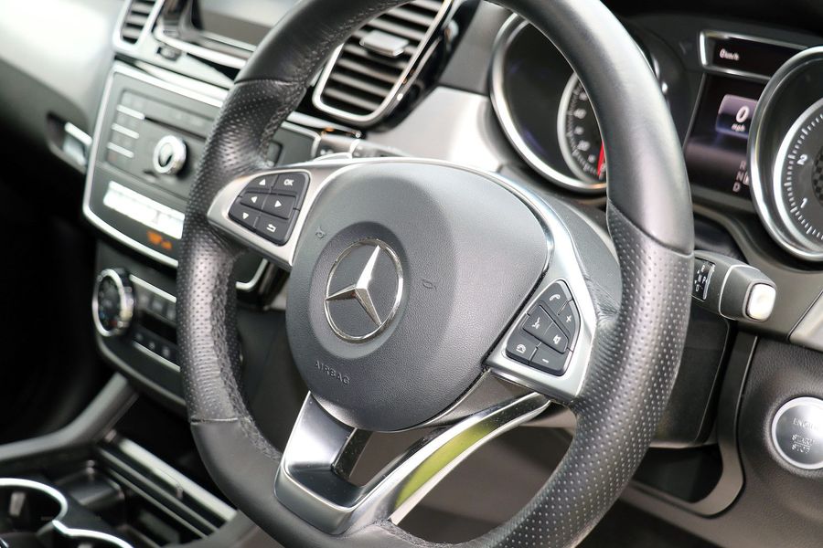 Mercedes GLE 350 Night Edition Premium Plus