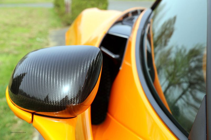 McLaren 720S Performance